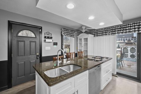 Tiny photo for 1201 E 20th Avenue, Columbus, OH 43211 (MLS # 226000579)