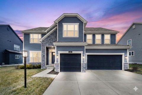 Photo of 9356 Hildebrand Drive, Plain City, OH 43064 (MLS # 226006569)