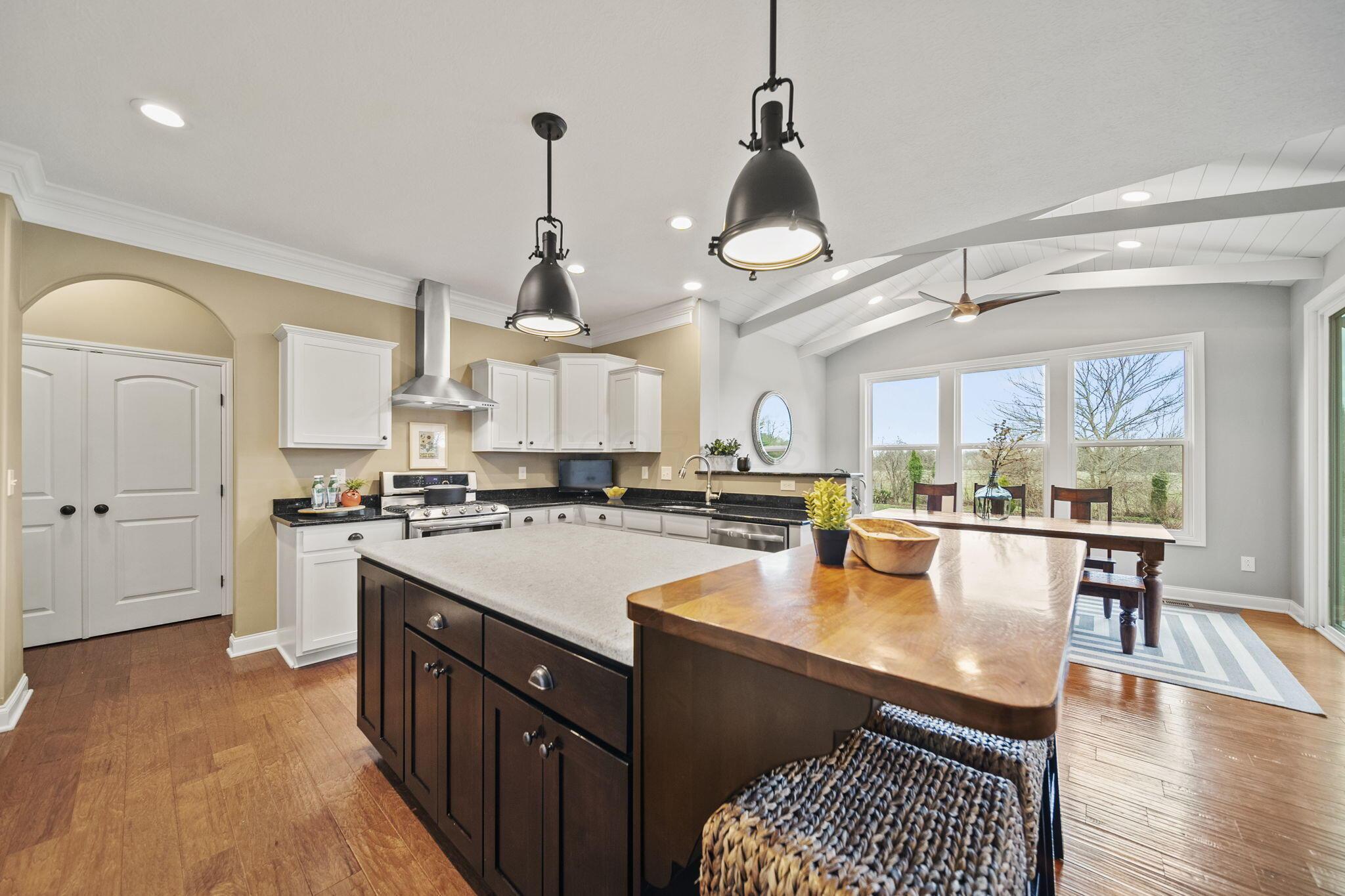 764 Saffron Drive, Sunbury, Ohio image 11