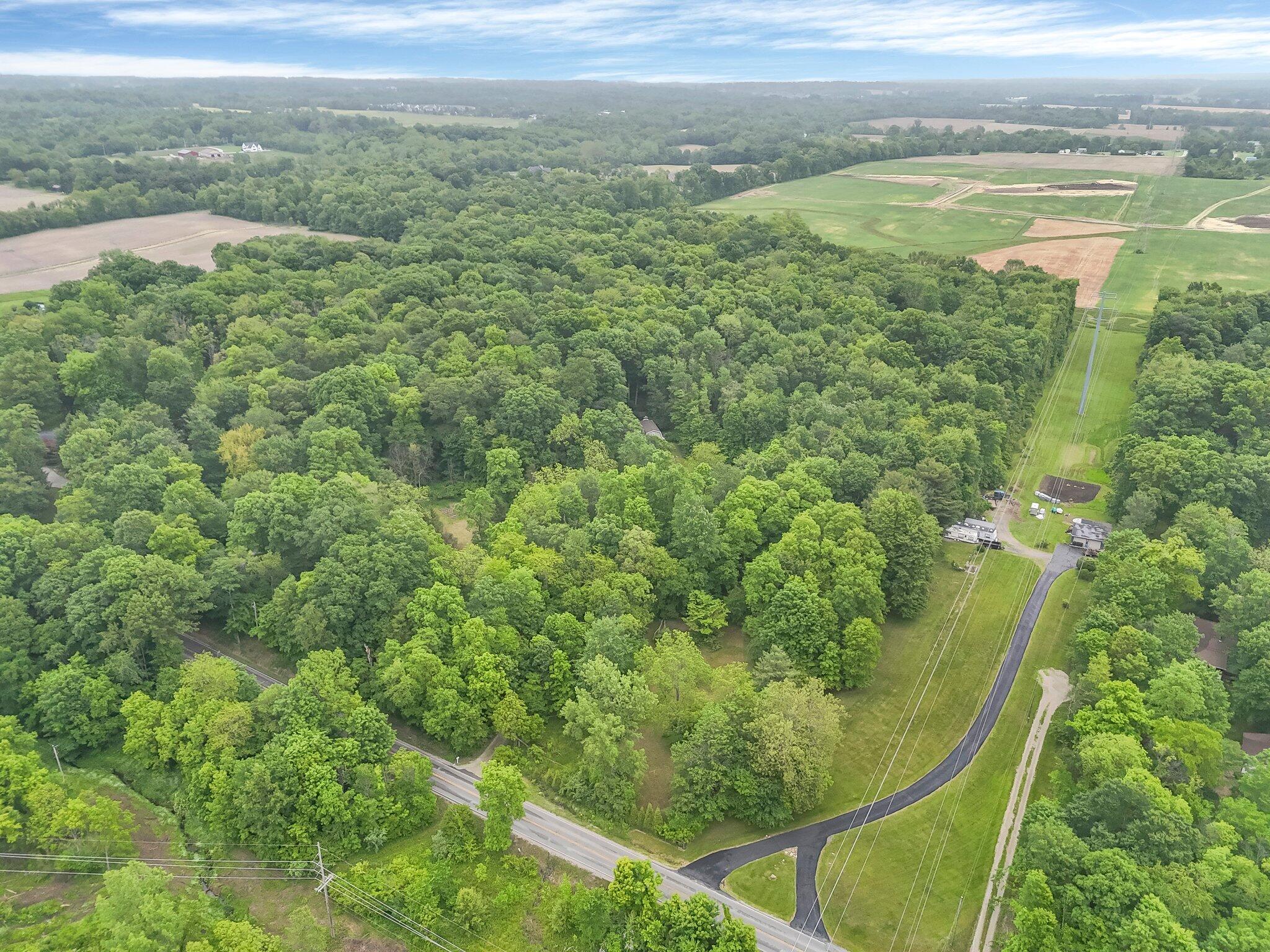 6903 Watkins Road, Pataskala, Ohio image 2