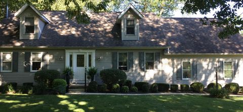 Photo of 3714 Fre Mar Road NE, Lancaster, OH 43130 (MLS # 225046367)