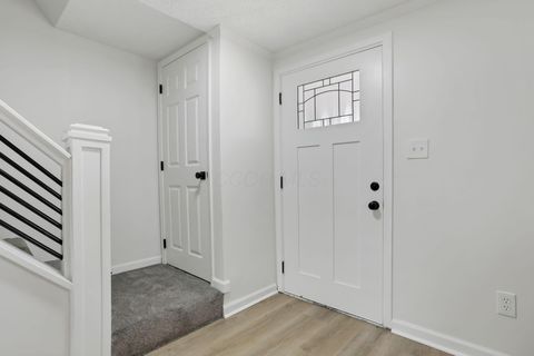 Tiny photo for 5300 Wagon Wheel Lane, Columbus, OH 43230 (MLS # 226000754)