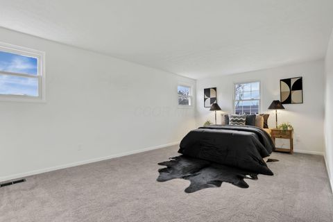 Tiny photo for 5300 Wagon Wheel Lane, Columbus, OH 43230 (MLS # 226000754)