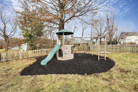 Tiny photo for 5300 Wagon Wheel Lane, Columbus, OH 43230 (MLS # 226000754)