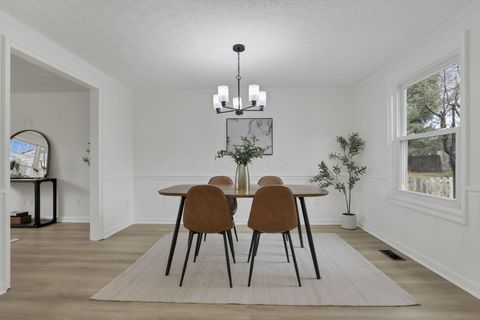 Tiny photo for 5300 Wagon Wheel Lane, Columbus, OH 43230 (MLS # 226000754)