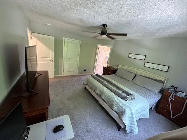 5816 Wynnewood Drive, Grove City, Ohio image 29