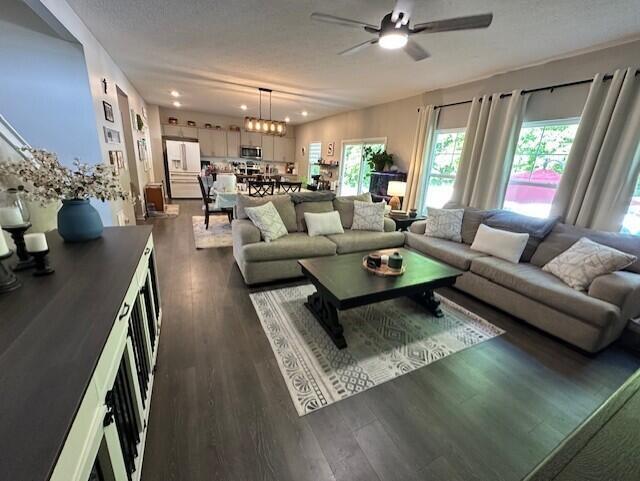 5816 Wynnewood Drive, Grove City, Ohio image 13