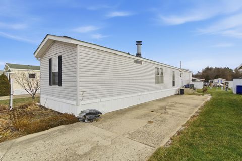 Tiny photo for 1948 Big Run Bluff Boulevard, Grove City, OH 43123 (MLS # 226000593)