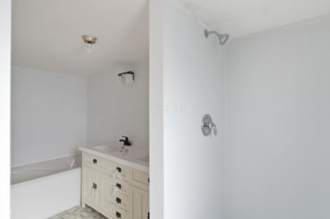 Tiny photo for 1948 Big Run Bluff Boulevard, Grove City, OH 43123 (MLS # 226000593)