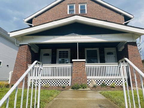 Photo of 918 Carpenter Street, Columbus, OH 43206 (MLS # 225045205)