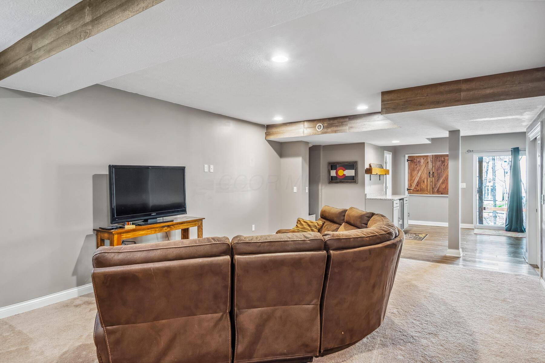 3163 Autumn Applause Drive, Lewis Center, Ohio image 32
