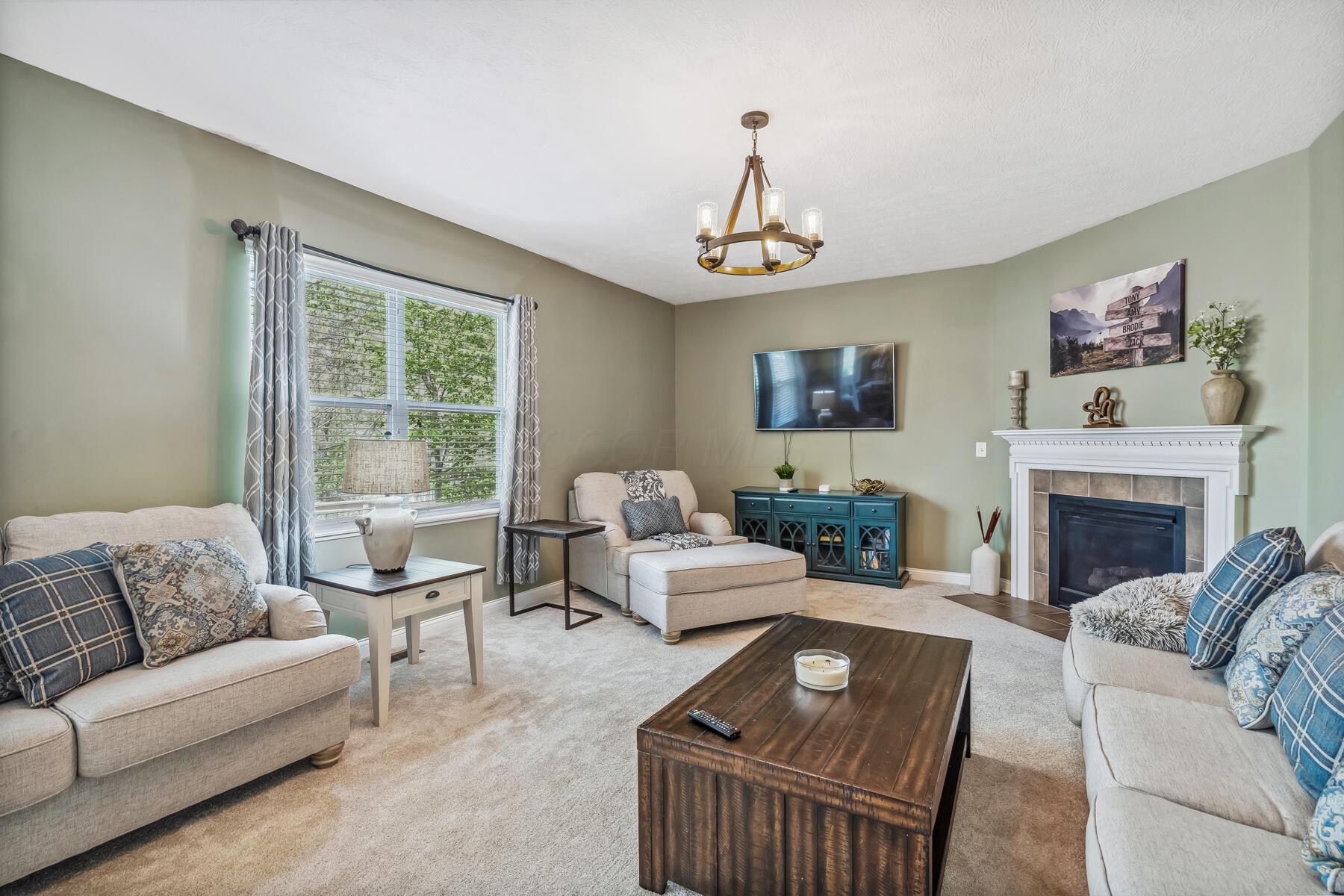 3163 Autumn Applause Drive, Lewis Center, Ohio image 8