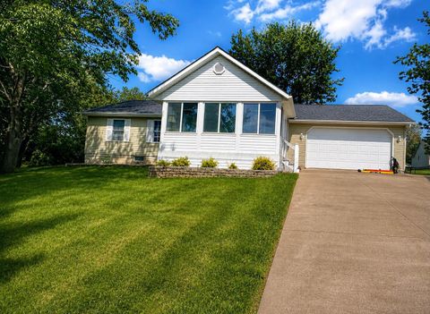 Photo of 54 Winesap Court, Howard, OH 43028 (MLS # 226018288)