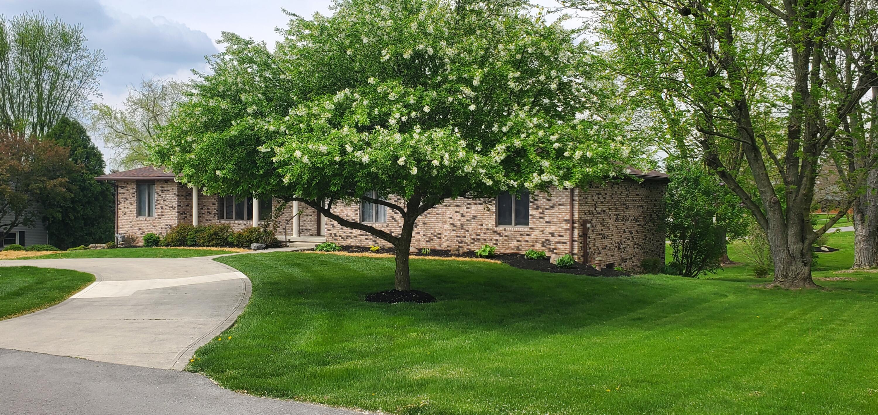12149 Pamela Drive, Kenton, Ohio image 2