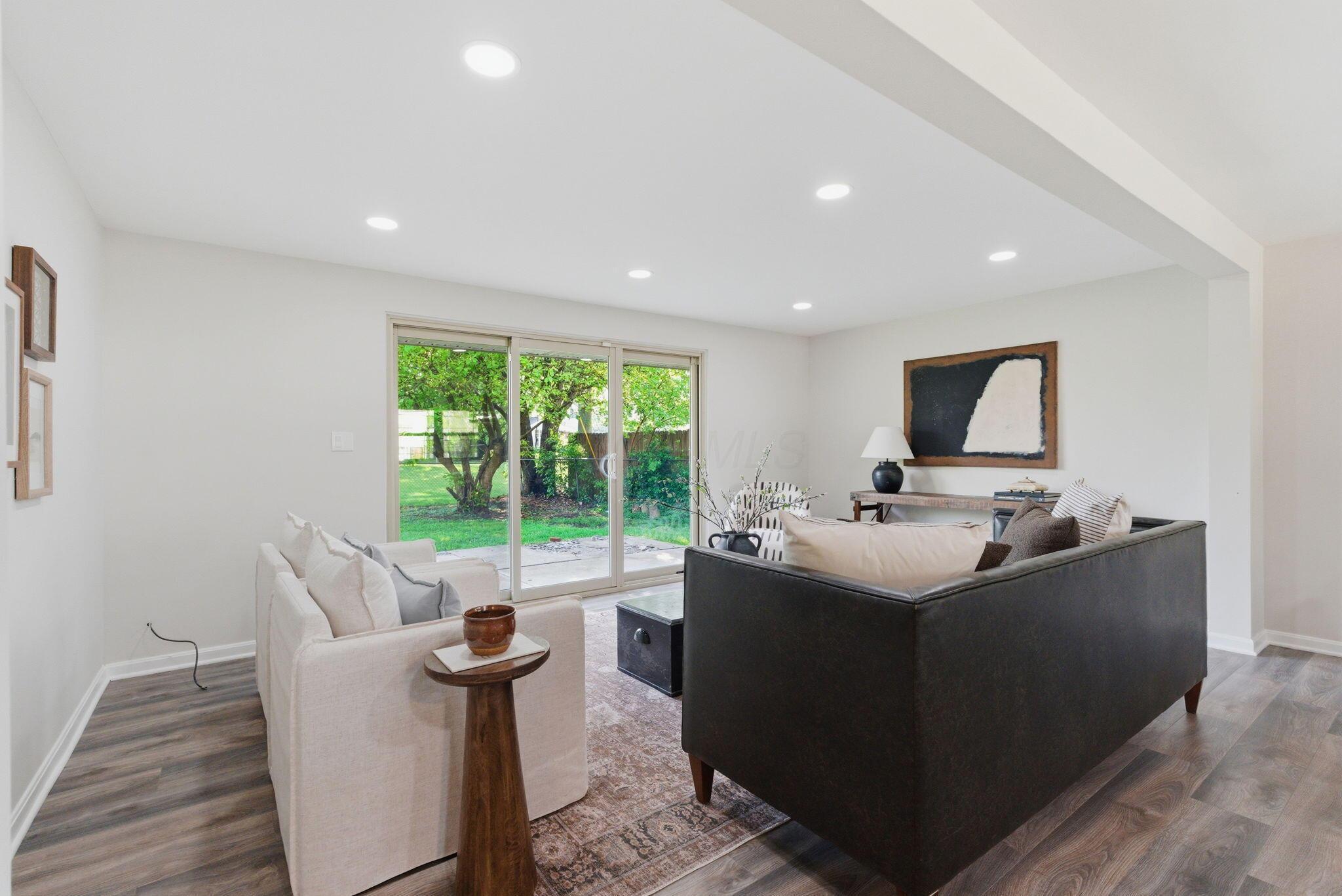 3454 Paris Boulevard