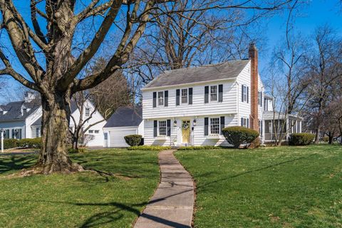 Photo of 88 N 33rd Street, Newark, OH 43055 (MLS # 224007556)