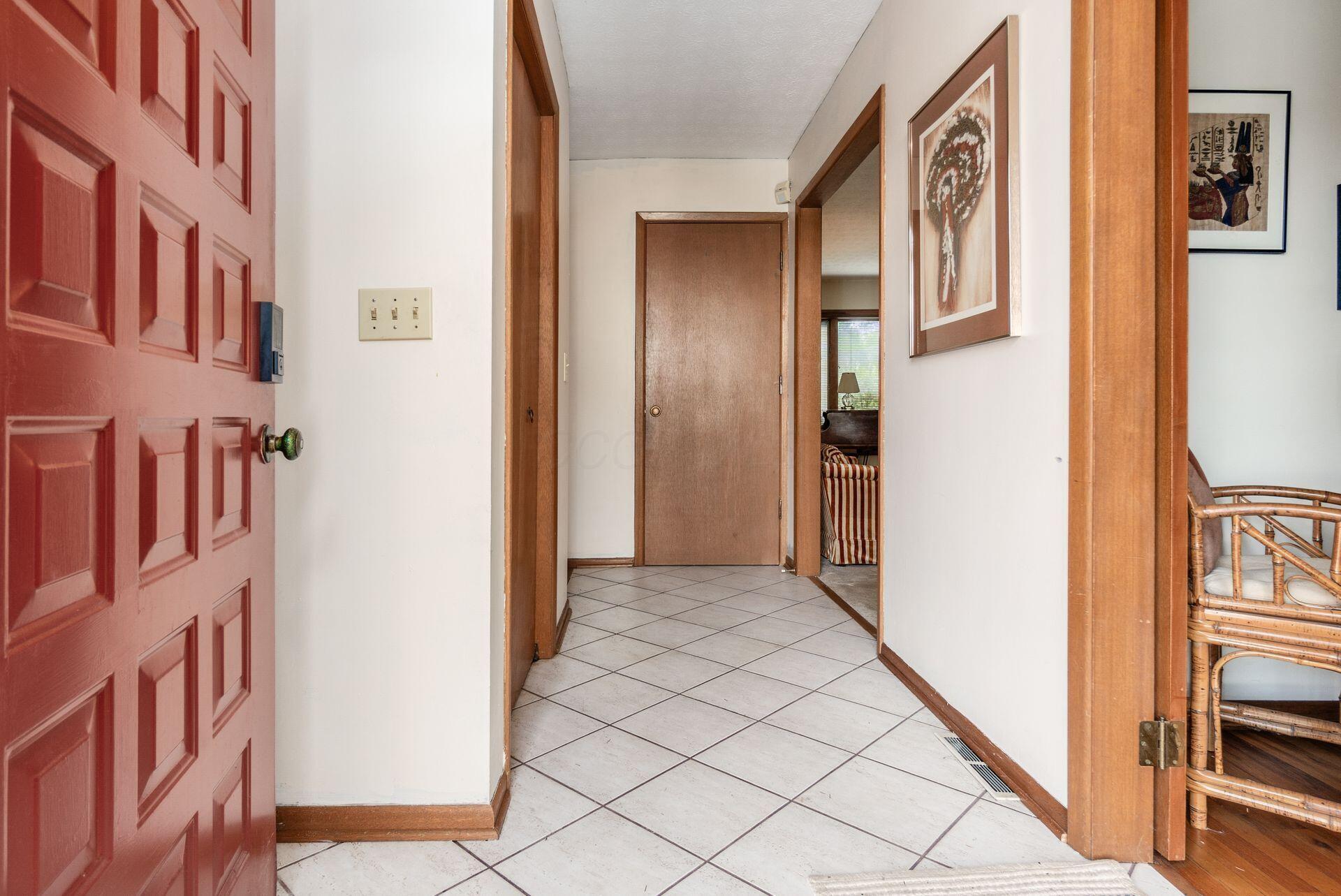 6273 Bellmeadow Drive, Columbus, Ohio image 2