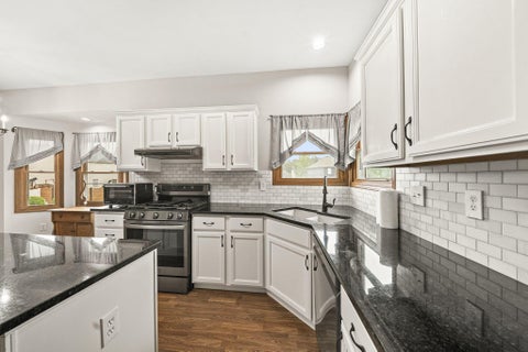 Tiny photo for 4764 Glencross Court, Grove City, OH 43123 (MLS # 226036394)