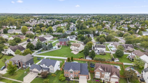 Tiny photo for 4764 Glencross Court, Grove City, OH 43123 (MLS # 226036394)