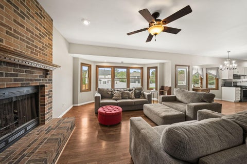 Tiny photo for 4764 Glencross Court, Grove City, OH 43123 (MLS # 226036394)