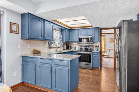 Tiny photo for 11584 Canterbury Avenue NW, Pickerington, OH 43147 (MLS # 226003203)