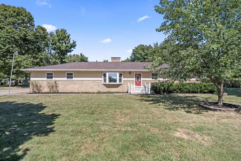 Photo of 4628 Winchester Pike, Columbus, OH 43232 (MLS # 225035443) Photo of 4628 Winchester Pike, Columbus, OH 43232 (MLS # 225035443)