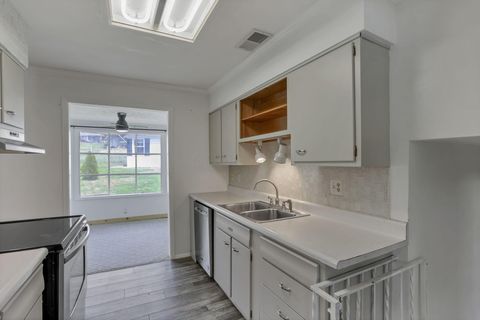 Tiny photo for 184 Florence Avenue, Logan, OH 43138 (MLS # 226010271)