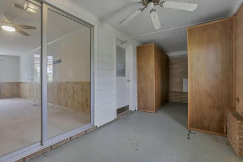 Tiny photo for 184 Florence Avenue, Logan, OH 43138 (MLS # 226010271)