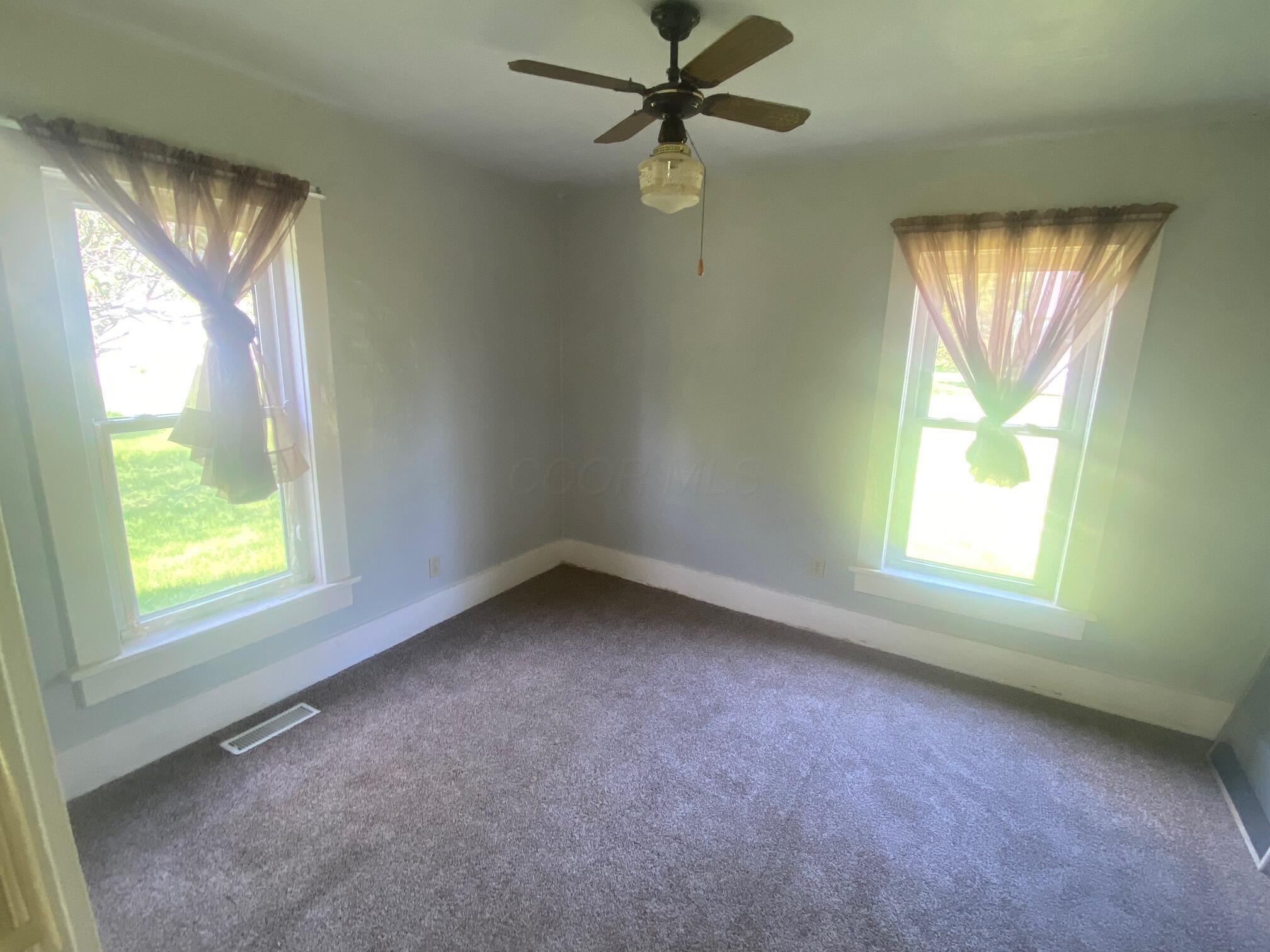 6 W Taylor Street, Ashley, Ohio image 4