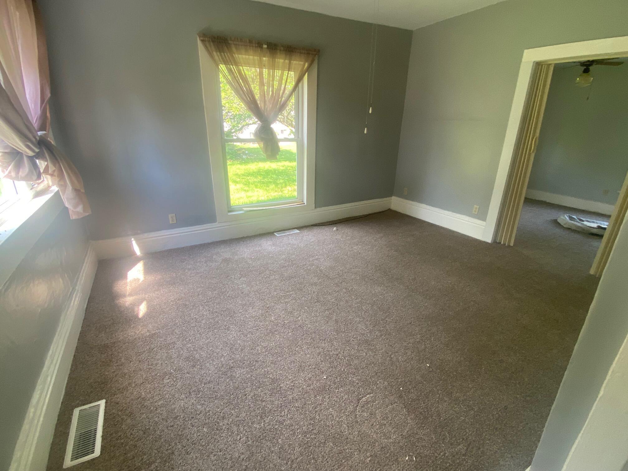 6 W Taylor Street, Ashley, Ohio image 3