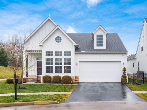 Photo of 5518 Eva Lp N 40 #40, Dublin, OH 43016 (MLS # 226000401)