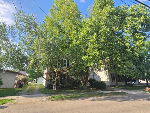 Photo of 82 Moull Street, Newark, OH 43055 (MLS # 226024209)