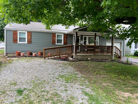Photo of 601 Edgewood Avenue, Greenfield, OH 45123 (MLS # 226018299)