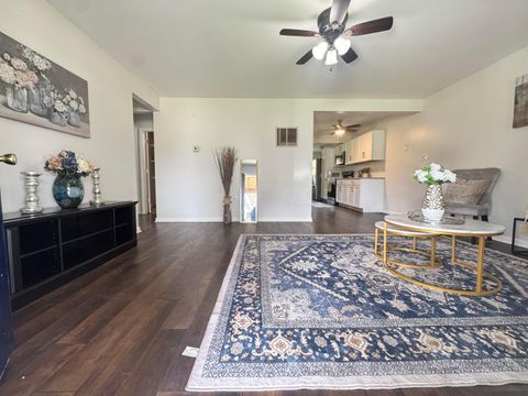 Photo of 935 Duke Road, Columbus, OH 43213 (MLS # 226009282)