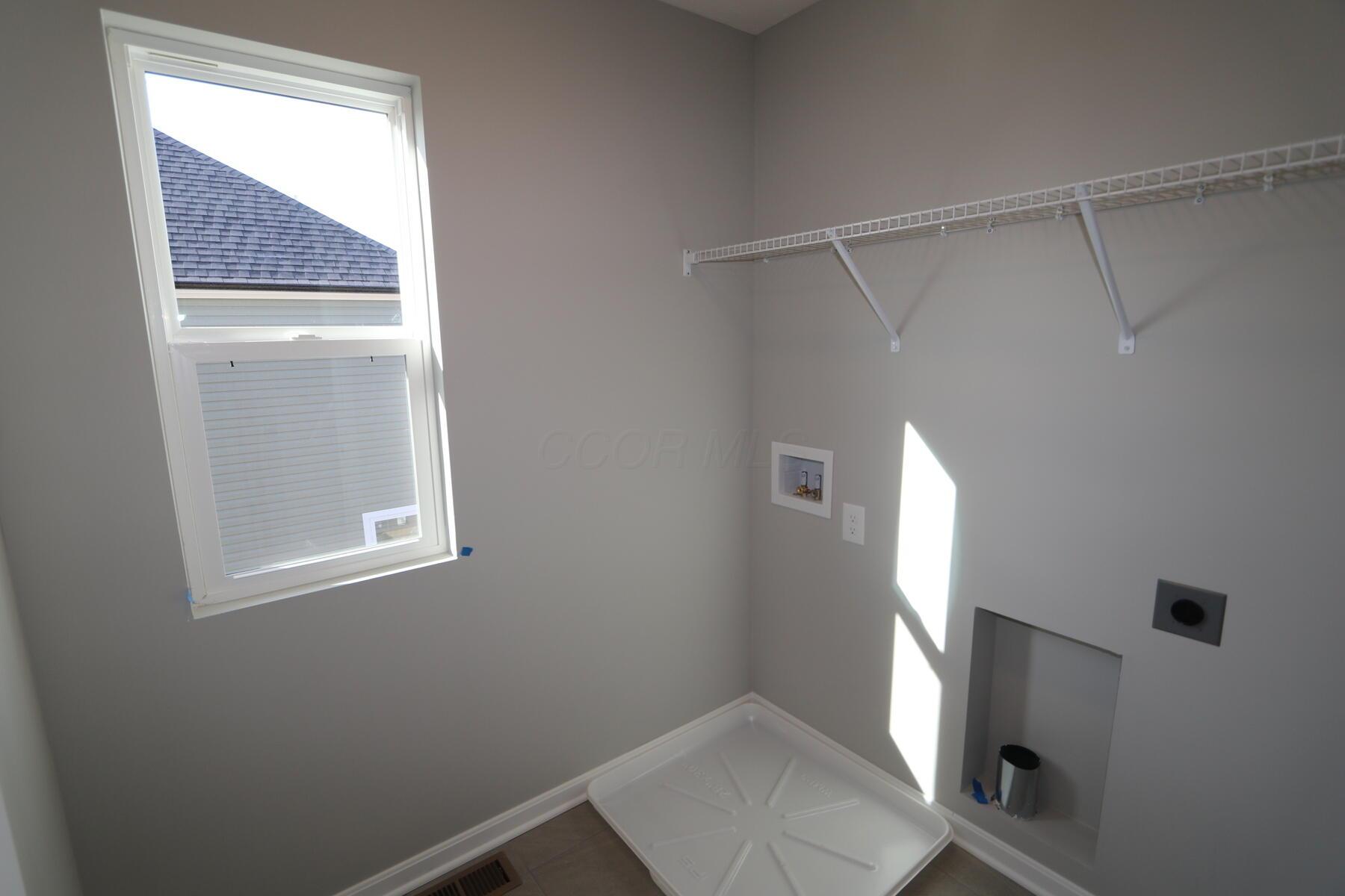 104 Maple Crest Drive, Lewis Center, Ohio image 12