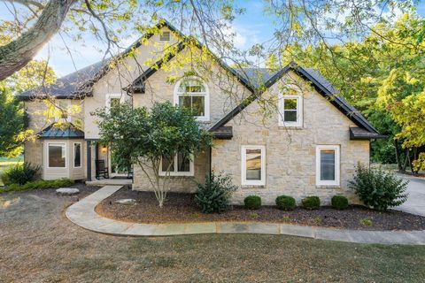 Photo of 5444 Stratford Avenue, Powell, OH 43065 (MLS # 225035758)