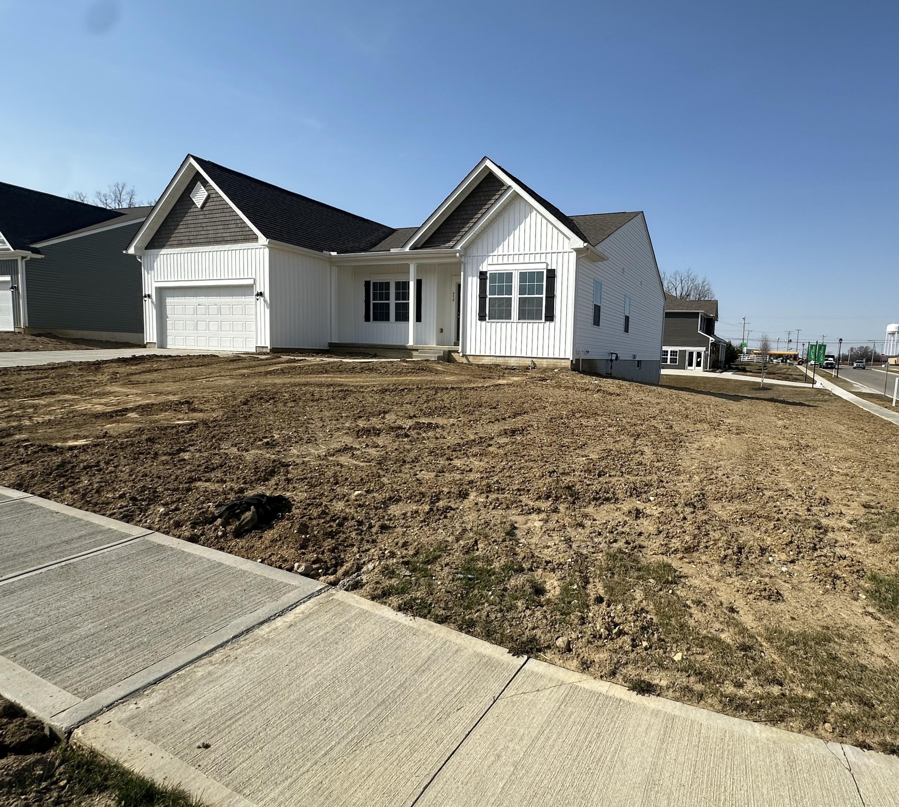 450 Creekside Drive, Commercial Point, Ohio image 2