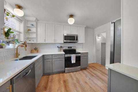 Tiny photo for 1006 Chambers Circle, Columbus, OH 43212 (MLS # 226035622)