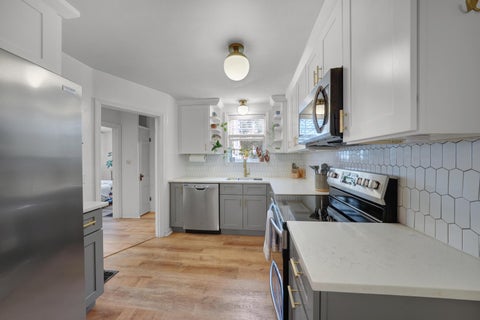 Tiny photo for 1006 Chambers Circle, Columbus, OH 43212 (MLS # 226035622)