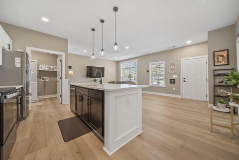 Tiny photo for 5636 Apothecary Way, New Albany, OH 43054 (MLS # 226015526)