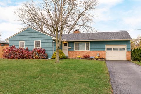 Photo of 724 Drummond Court, Columbus, OH 43214 (MLS # 225044299)