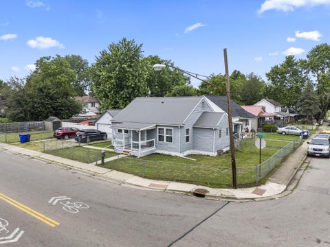 Tiny photo for 757 E Water Street, Chillicothe, OH 45601 (MLS # 226019028)