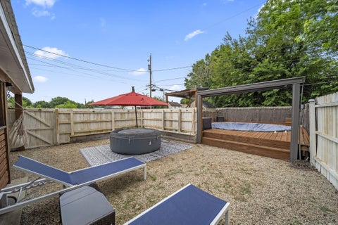 Tiny photo for 757 E Water Street, Chillicothe, OH 45601 (MLS # 226019028)