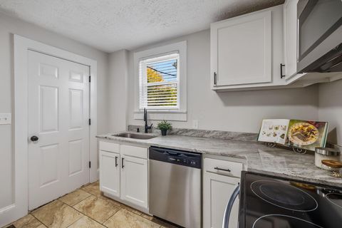 Tiny photo for 756 Seymour Avenue, Columbus, OH 43205 (MLS # 225042091)