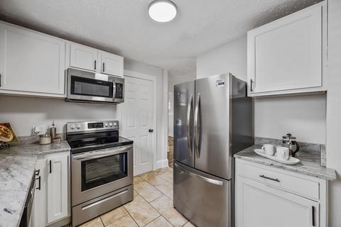 Tiny photo for 756 Seymour Avenue, Columbus, OH 43205 (MLS # 225042091)