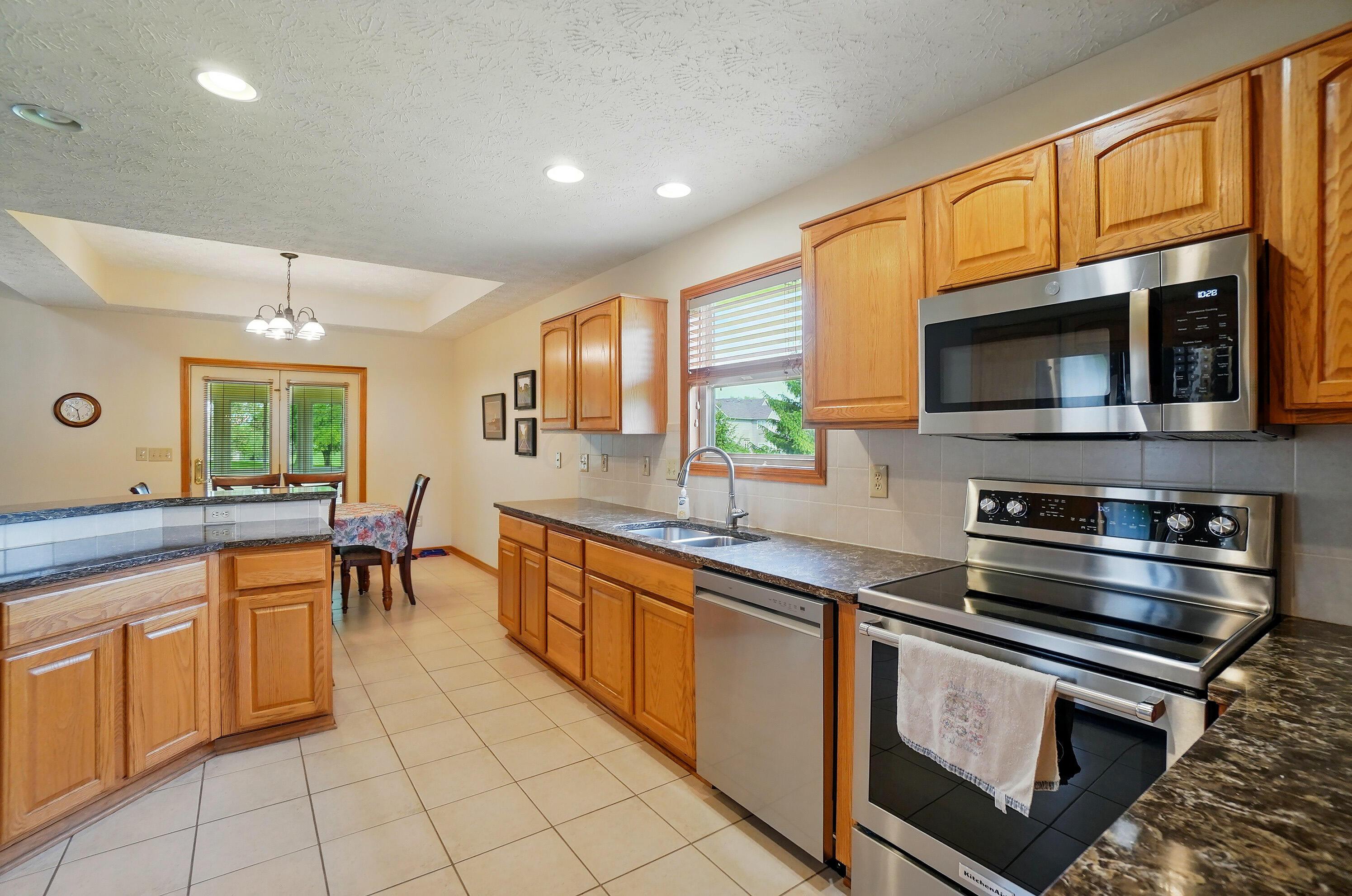 1775 Harrison Pond Drive, New Albany, Ohio image 16