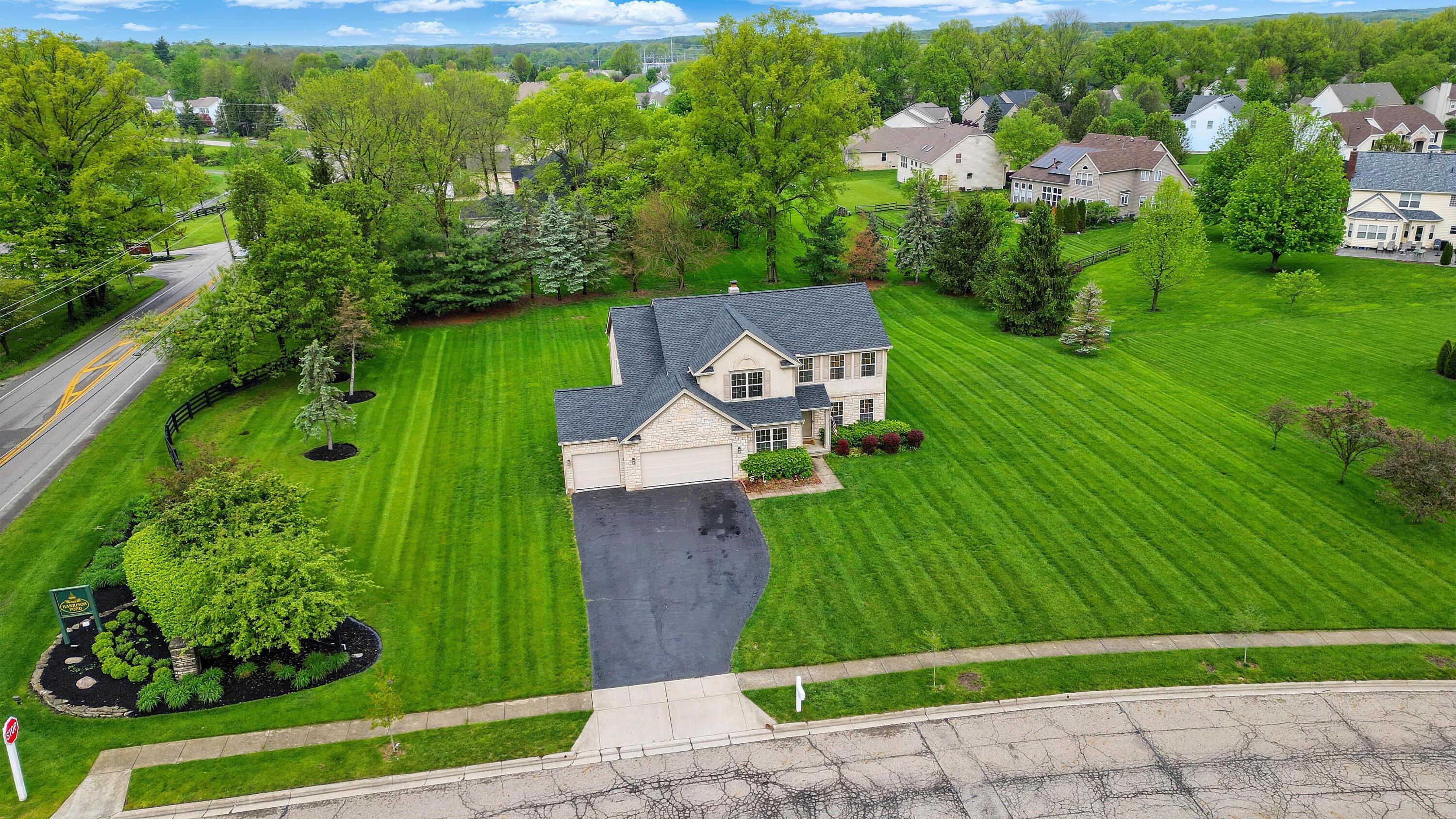1775 Harrison Pond Drive, New Albany, Ohio image 3
