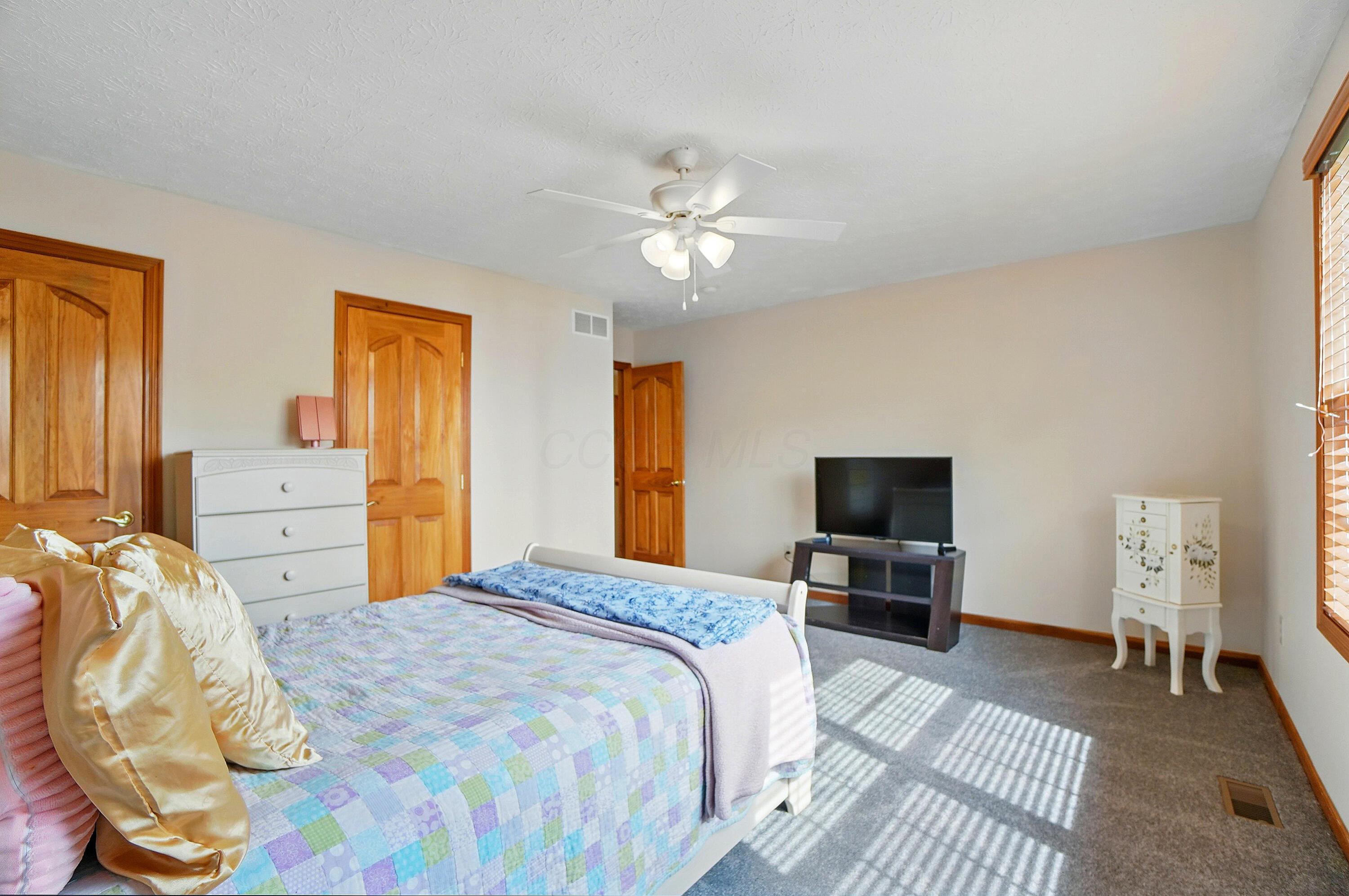 1775 Harrison Pond Drive, New Albany, Ohio image 31