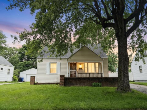 Homes For Sale - 2207 Genessee Avenue<br/> Columbus, OH 43211