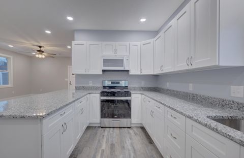 Tiny photo for 479 N 5th Street, Upper Sandusky, OH 43351 (MLS # 225045972)